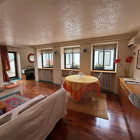 Attico Di Charme Bed & Breakfast Verona Exterior foto
